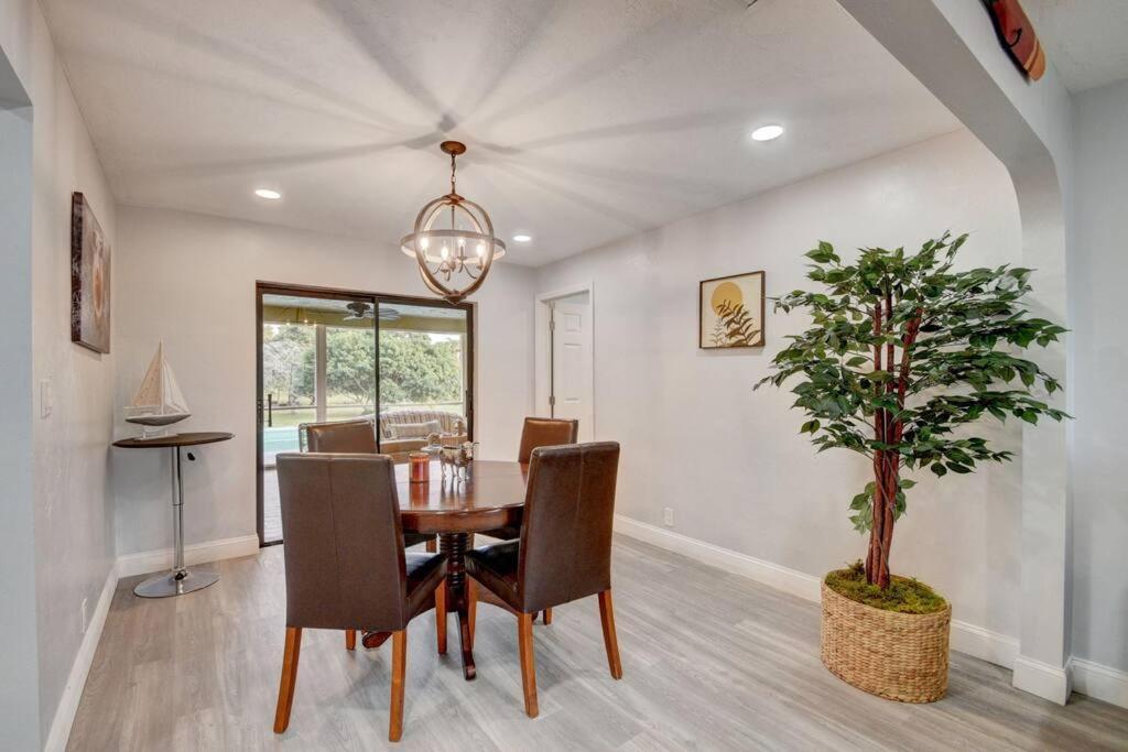 Ananda Farmhouse And Retreat. Lake Worth Beach Exterior foto