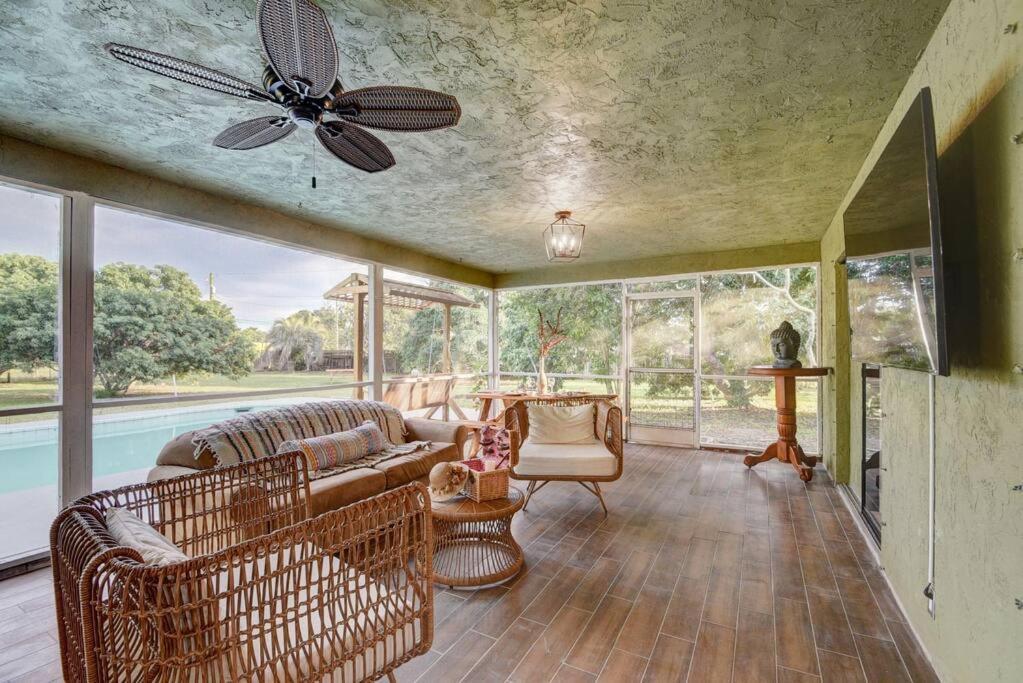 Ananda Farmhouse And Retreat. Lake Worth Beach Exterior foto