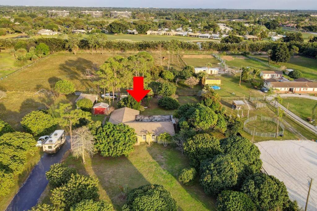 Ananda Farmhouse And Retreat. Lake Worth Beach Exterior foto