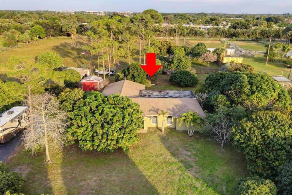 Ananda Farmhouse And Retreat. Lake Worth Beach Exterior foto